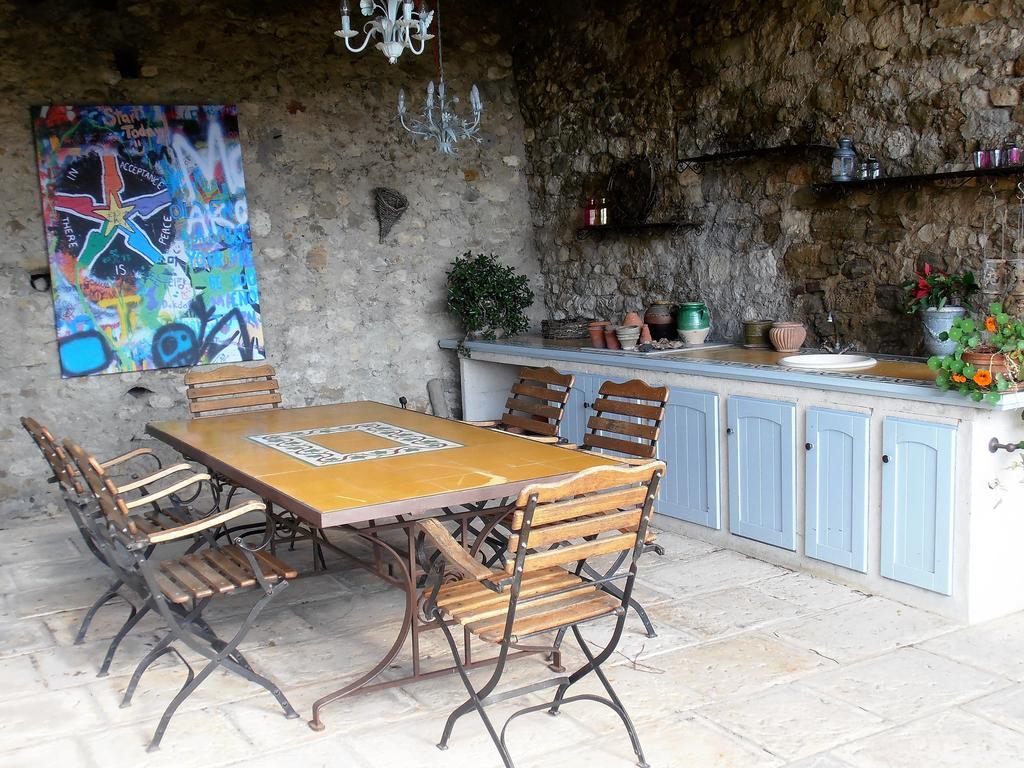 Le Seminaire Bed & Breakfast Roussas Eksteriør bilde